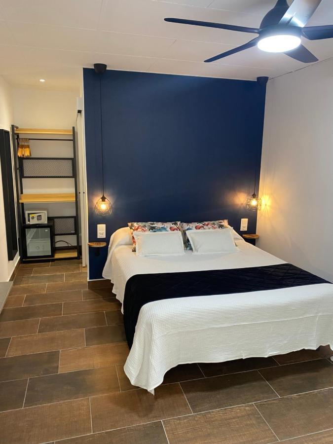Pension Rovior Calafell Exteriör bild