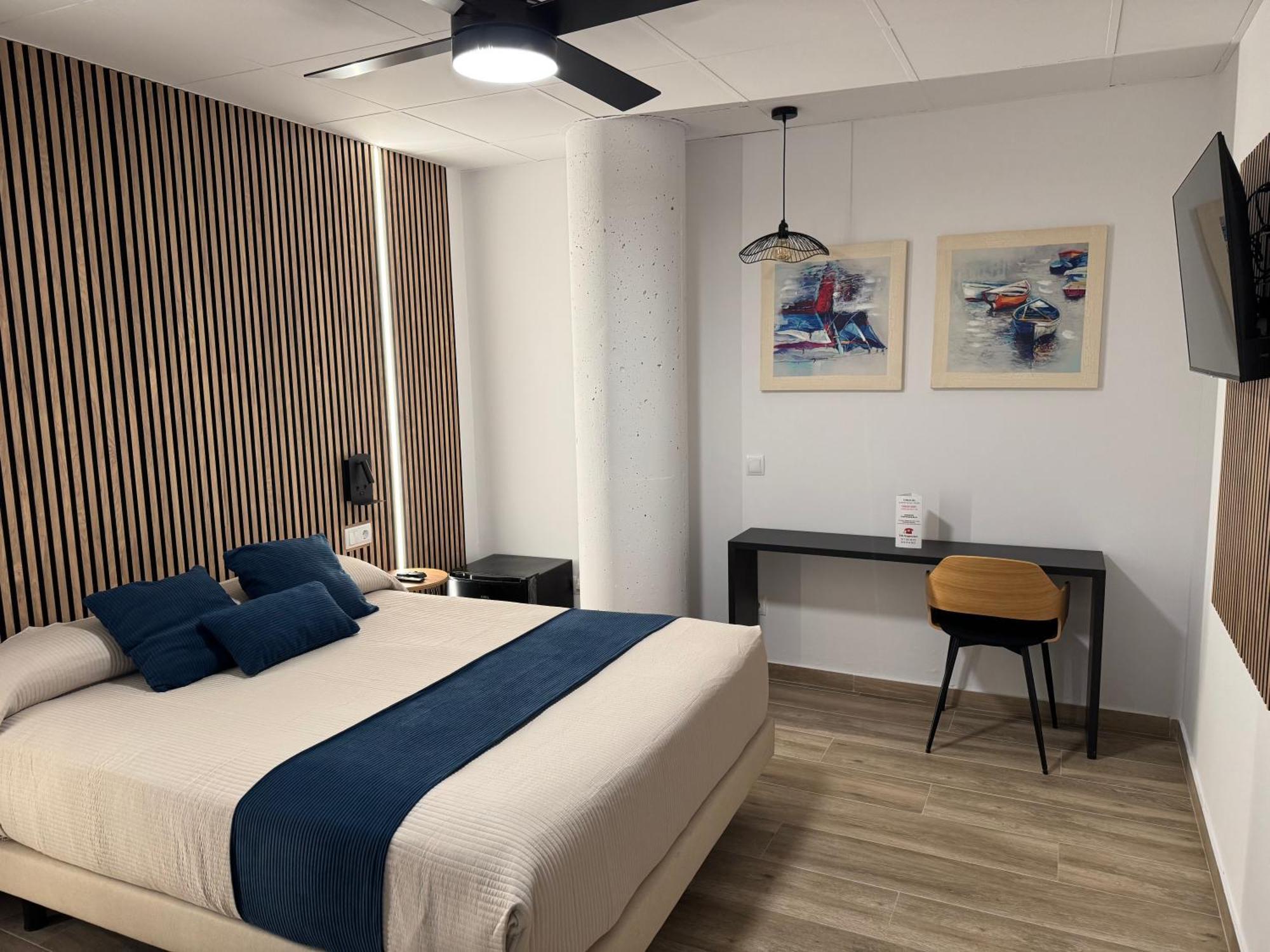 Pension Rovior Calafell Exteriör bild