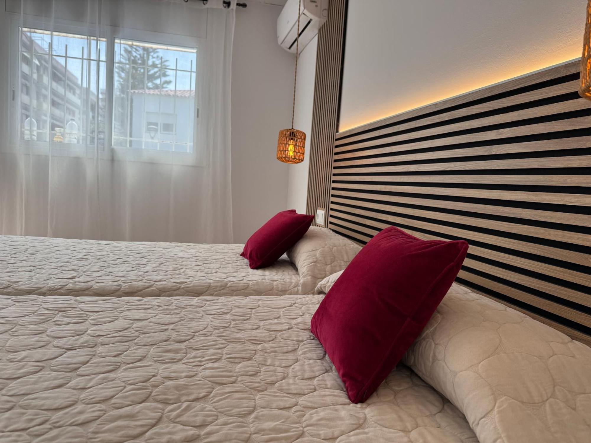 Pension Rovior Calafell Exteriör bild
