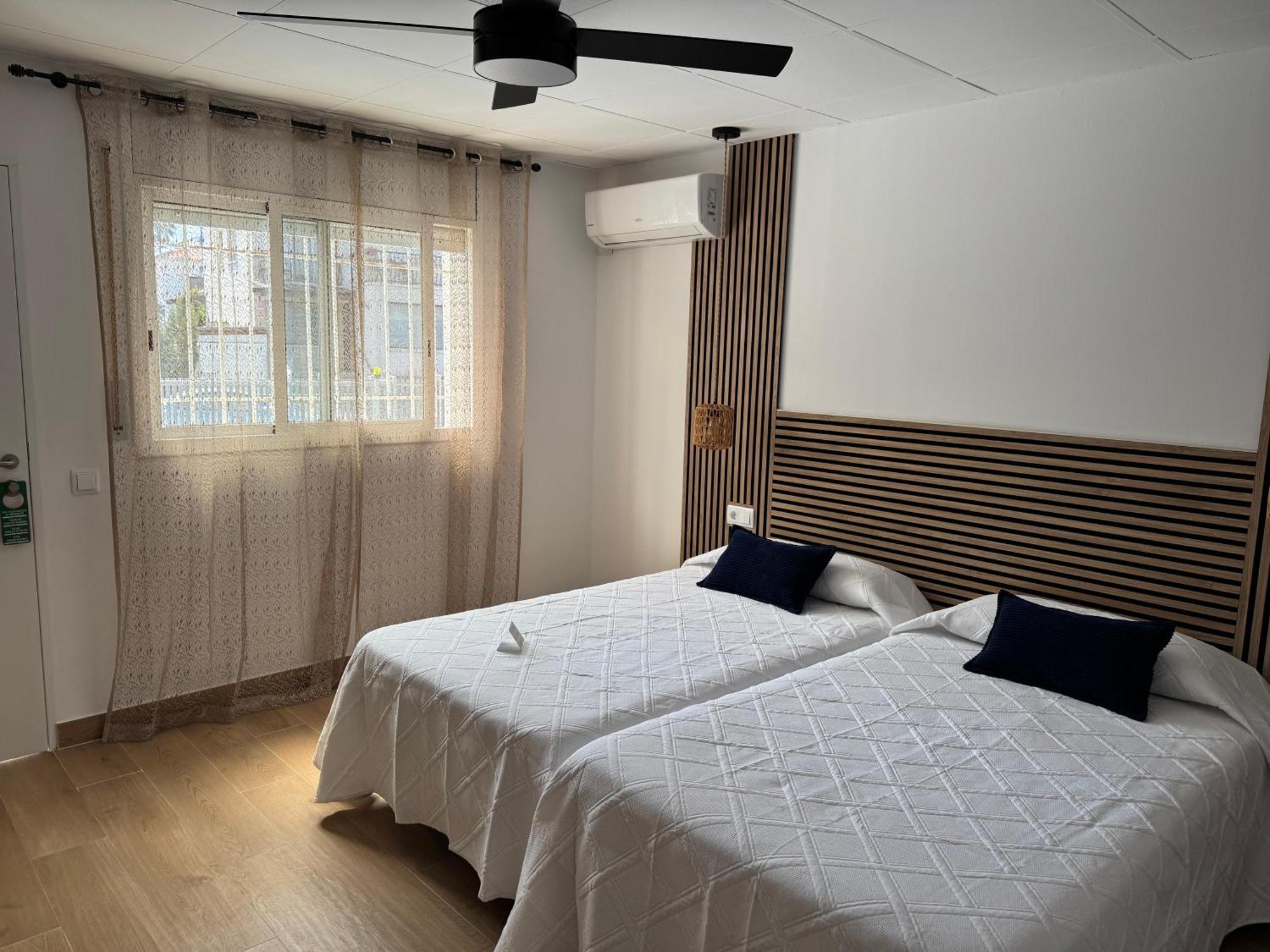 Pension Rovior Calafell Exteriör bild